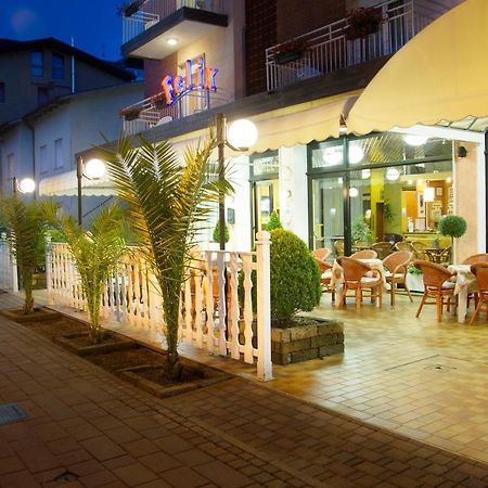 Hotel Felix Pindemonte Lido di Jesolo Buitenkant foto