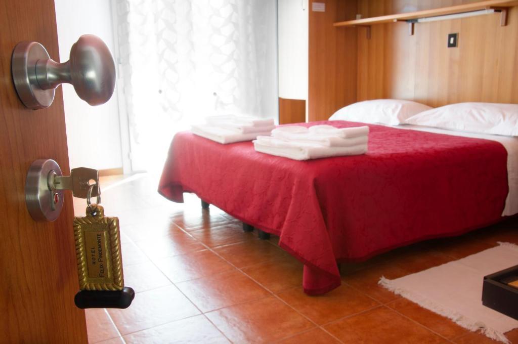 Hotel Felix Pindemonte Lido di Jesolo Kamer foto